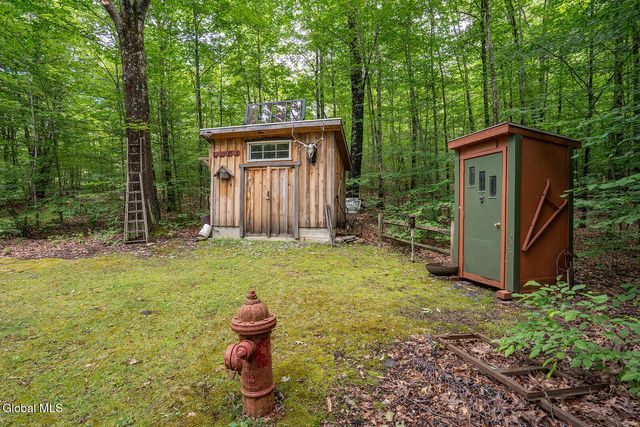 237 Bromley Lane, Hebron, NY 12832