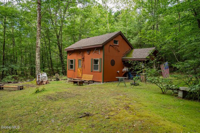 237 Bromley Lane, Hebron, NY 12832