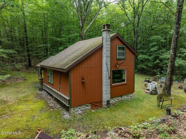 237 Bromley Lane, Hebron, NY 12832
