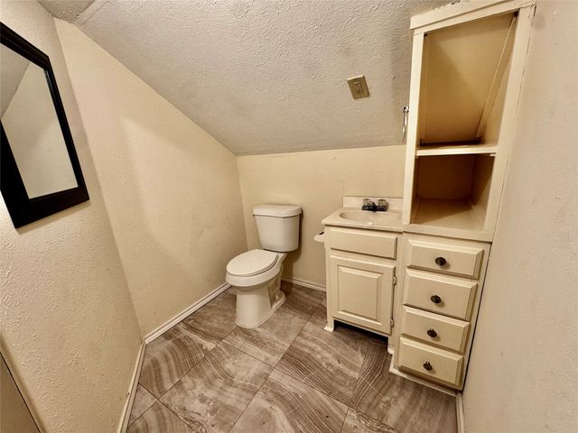 1706 Saddle Road, Granbury, TX 76049