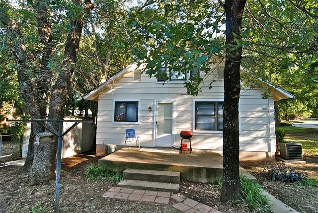 1706 Saddle Road, Granbury, TX 76049