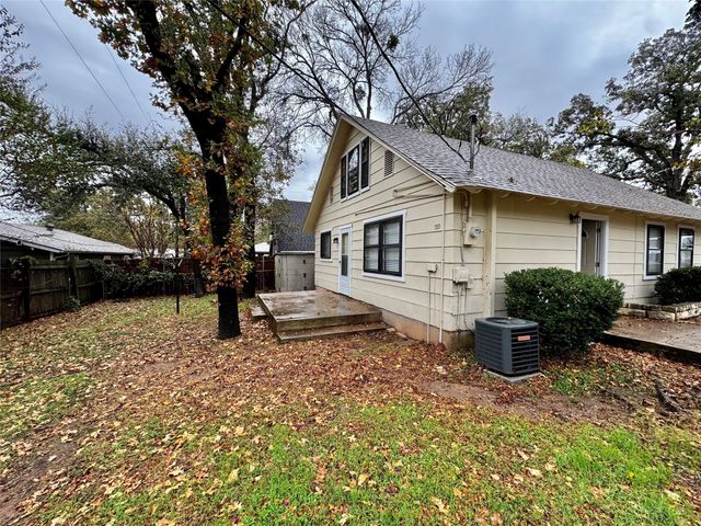 1706 Saddle Road, Granbury, TX 76049