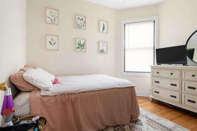 1716 N Campbell Avenue, Chicago, IL 60647