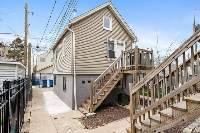 1716 N Campbell Avenue, Chicago, IL 60647