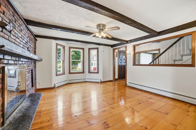 19 Park Street, Maynard, MA 01754