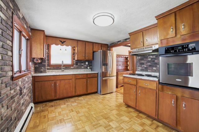 19 Park Street, Maynard, MA 01754