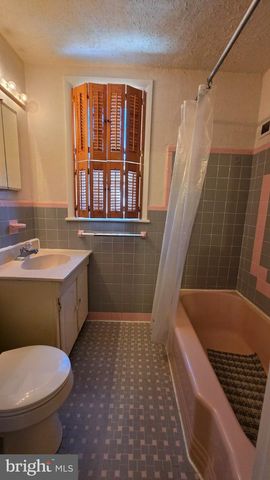 8112 ROWLAND AVE, Philadelphia, PA 19136