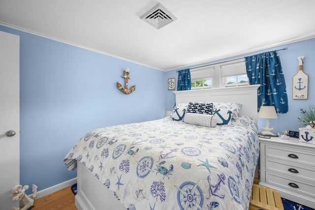 26 Wixon Road, Dennis Port, MA 02639
