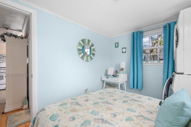 26 Wixon Road, Dennis Port, MA 02639