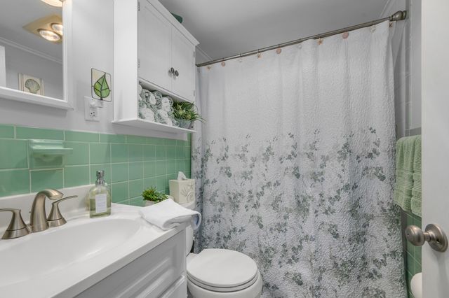 26 Wixon Road, Dennis Port, MA 02639