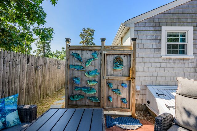 26 Wixon Road, Dennis Port, MA 02639