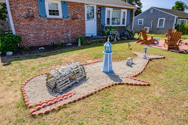 26 Wixon Road, Dennis Port, MA 02639