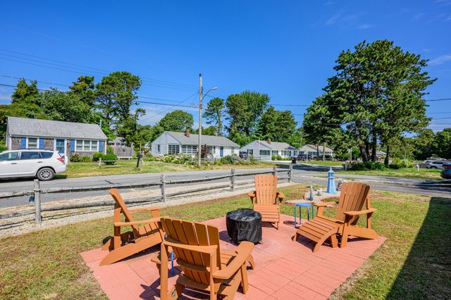 26 Wixon Road, Dennis Port, MA 02639