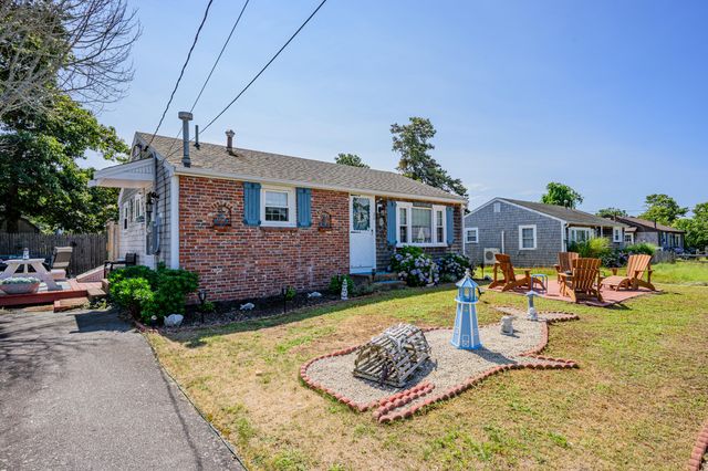 26 Wixon Road, Dennis Port, MA 02639
