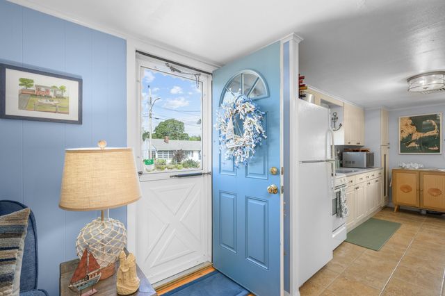 26 Wixon Road, Dennis Port, MA 02639
