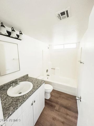 7120 N 66TH Drive, Glendale, AZ 85301