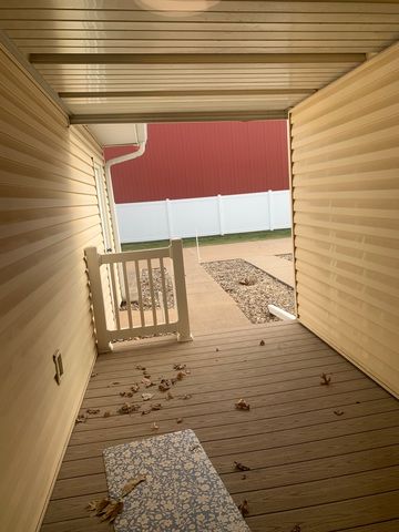 4704 9th Street 2, East Moline, IL 61244