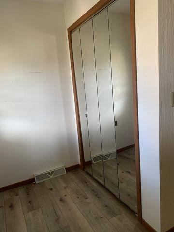 4704 9th Street 2, East Moline, IL 61244