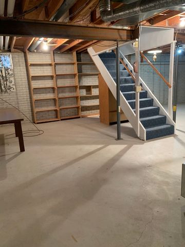 4704 9th Street 2, East Moline, IL 61244