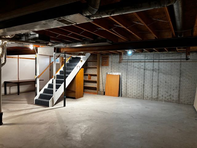 4704 9th Street 2, East Moline, IL 61244