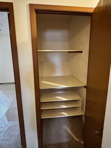 4704 9th Street 2, East Moline, IL 61244