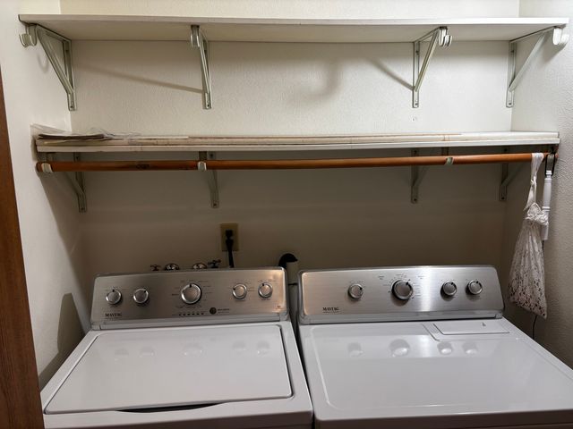 4704 9th Street 2, East Moline, IL 61244