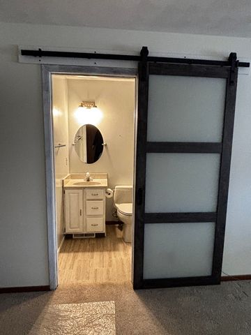 4704 9th Street 2, East Moline, IL 61244