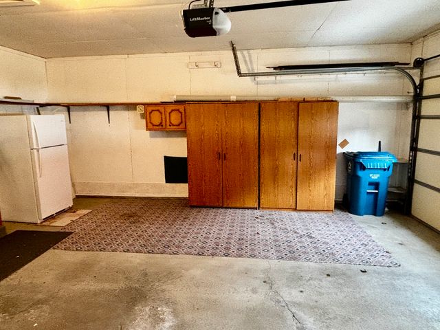 4704 9th Street 2, East Moline, IL 61244