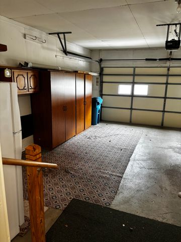 4704 9th Street 2, East Moline, IL 61244