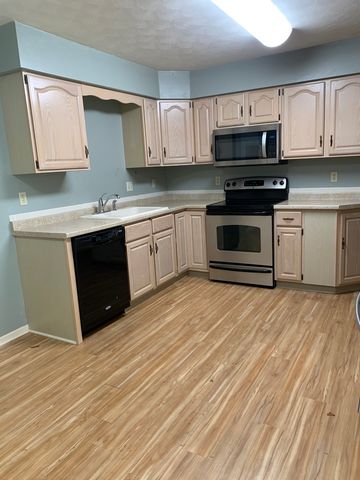 4704 9th Street 2, East Moline, IL 61244