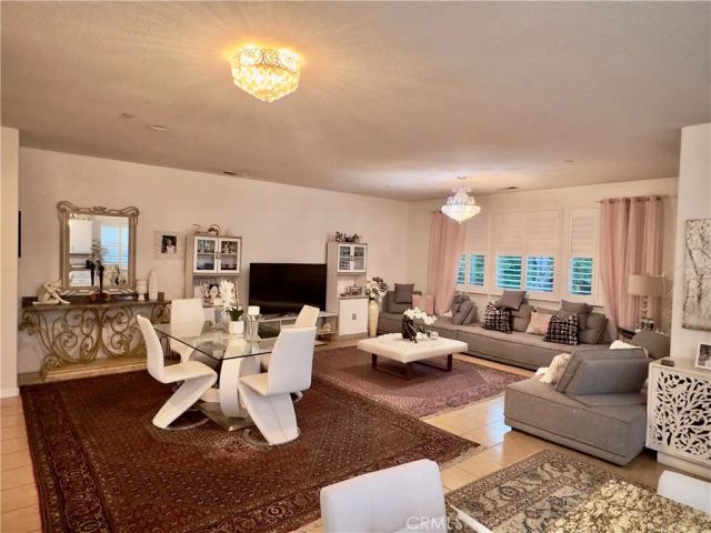 4861 Langley Way, Merced, CA 95348