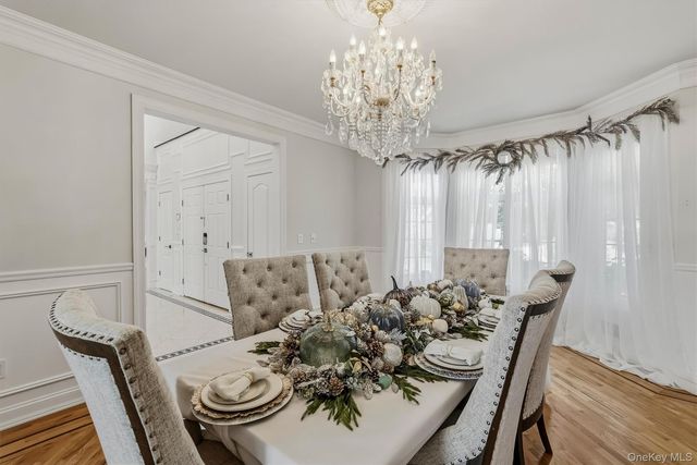 18 King Arthur Court, New City, NY 10956