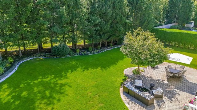 18 King Arthur Court, New City, NY 10956