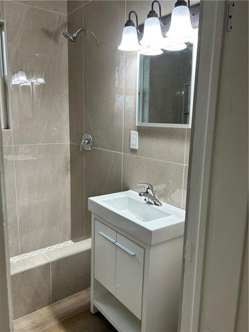 2326 Poplar Avenue, Kansas City, MO 64127