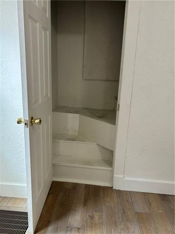 2326 Poplar Avenue, Kansas City, MO 64127