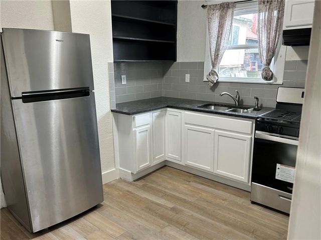 2326 Poplar Avenue, Kansas City, MO 64127