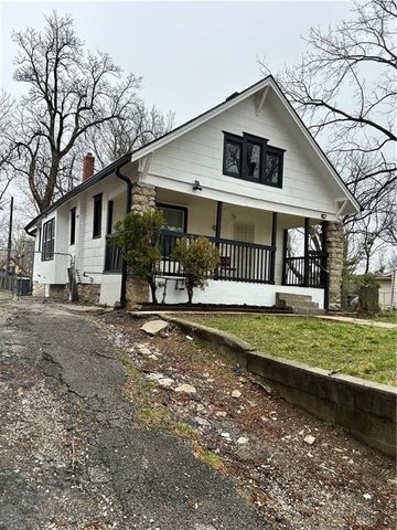 2326 Poplar Avenue, Kansas City, MO 64127