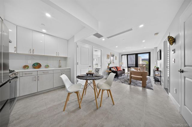643 5th Avenue 6D, Brooklyn, NY 11215
