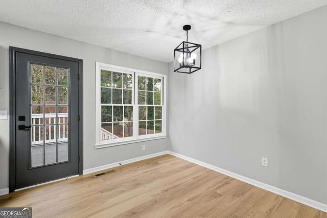 2 Dove Trail, Cartersville, GA 30120