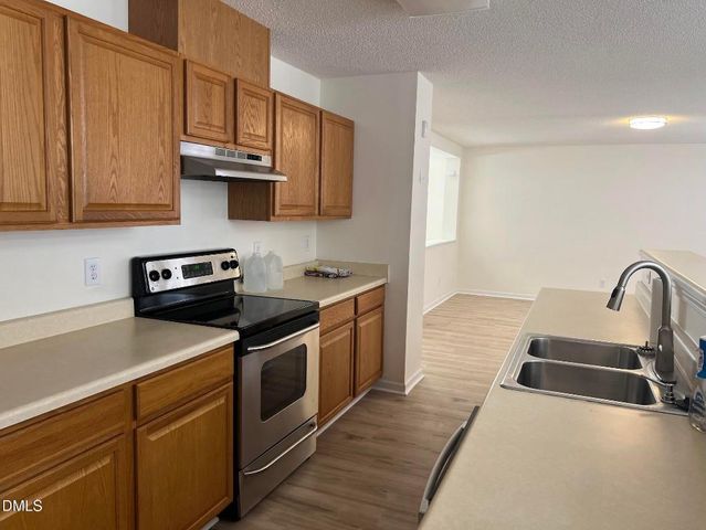 2920 Roundleaf Court, Raleigh, NC 27604