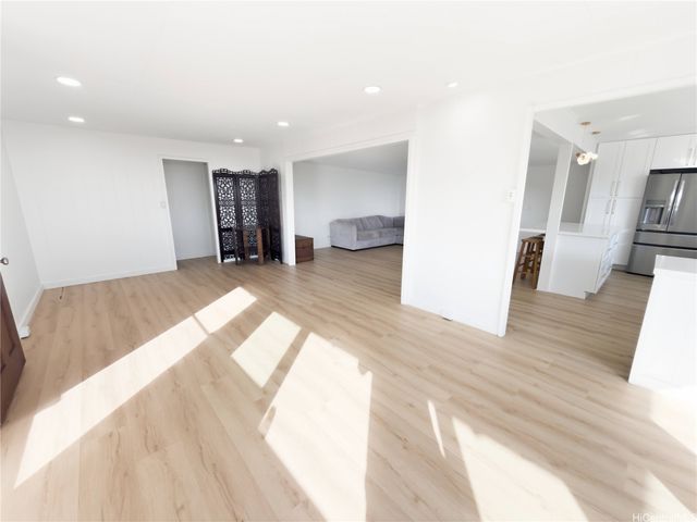 809 Ailuna Street, Honolulu, HI 96821