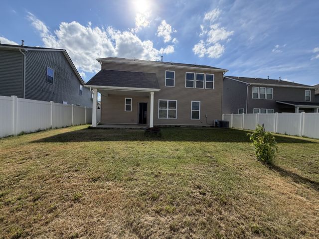 409 Wind Dance Dr, Lebanon, TN 37087