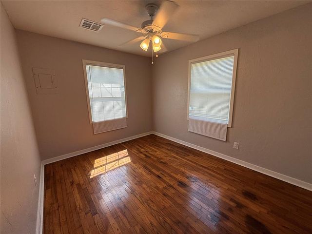 506 N Sharon Street, Tecumseh, OK 74873