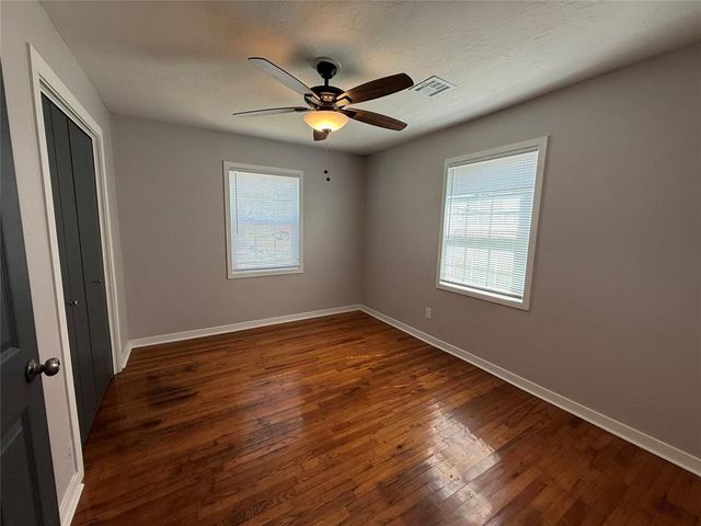 506 N Sharon Street, Tecumseh, OK 74873