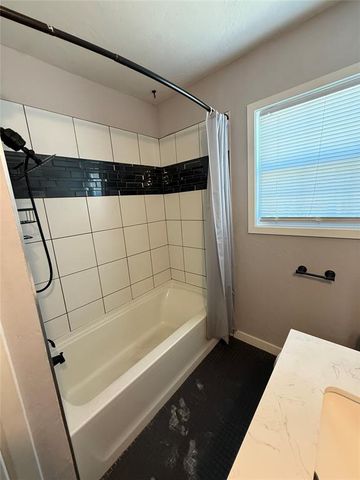 506 N Sharon Street, Tecumseh, OK 74873