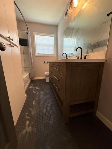 506 N Sharon Street, Tecumseh, OK 74873