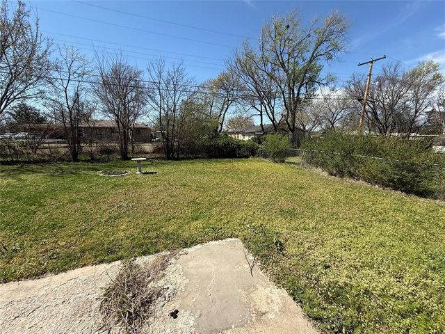 506 N Sharon Street, Tecumseh, OK 74873