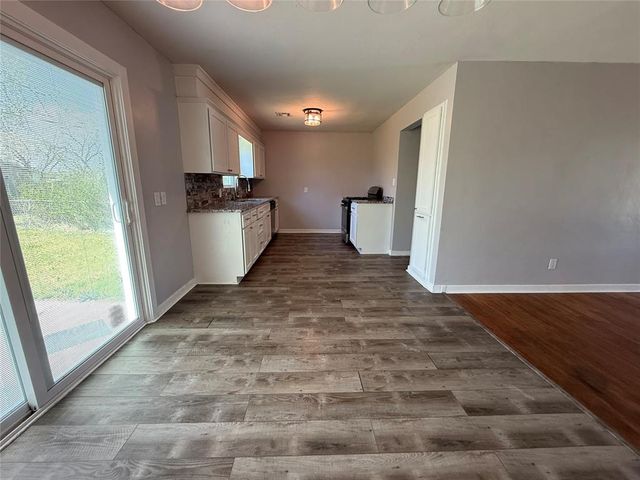 506 N Sharon Street, Tecumseh, OK 74873