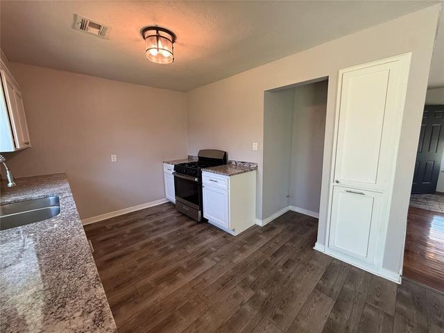 506 N Sharon Street, Tecumseh, OK 74873