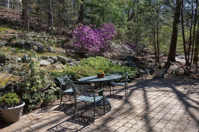 3 Compton Cir, Lexington, MA 02421